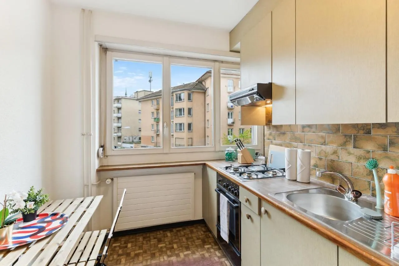 Central Apartment For City Explorers 224 Zurigo Svizzera